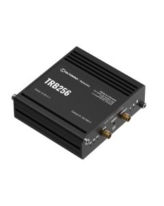 Teltonika TRB256 iot gateway productfoto voorkant en zijkant SMA