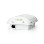Schuin onderkant van het Ruckus ZoneFlex T350c Unleashed outdoor WiFi 6 access point met een ethernetpoort