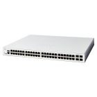 Voorkant van de Cisco Catalyst C1300-48T-4X managed 48-poorts layer 3 netwerk switch